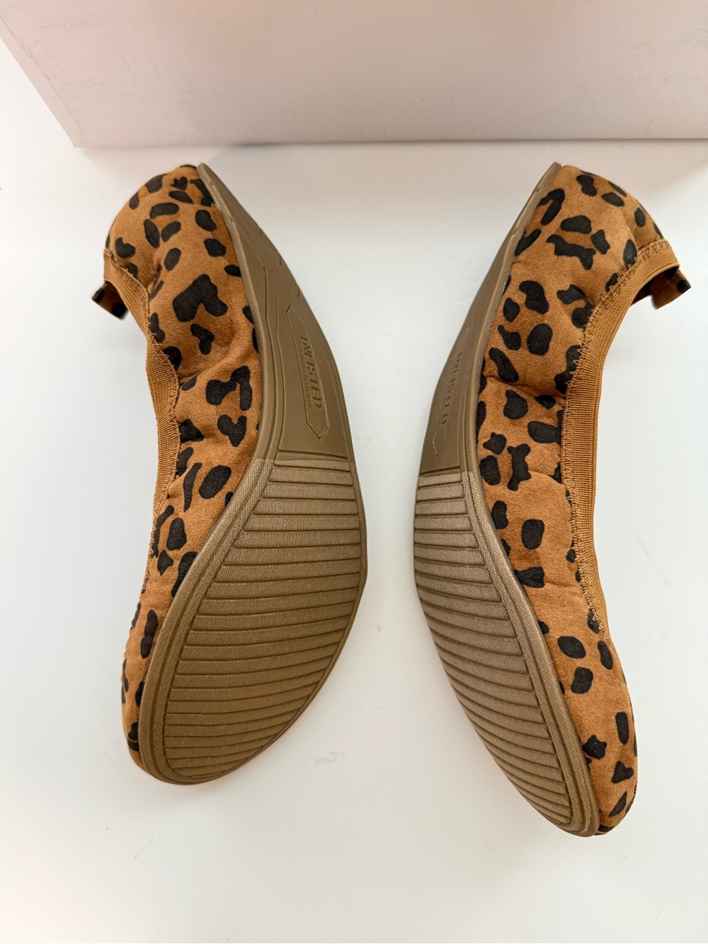 Unlisted Leopard-Print Ballet Flats in Tan and Black - Picture 5 of 8